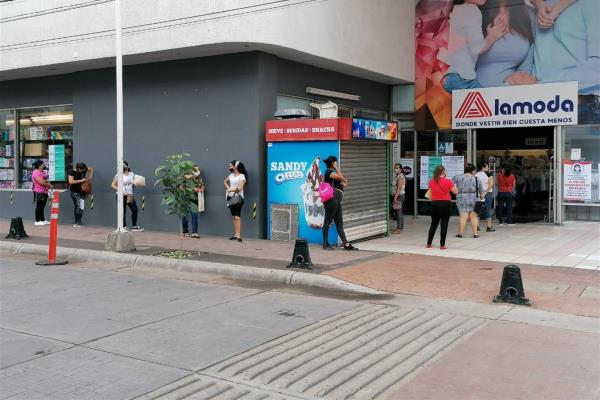 Inicia sin contratiempos la entrega de uniformes, útiles y calzado en Culiacán