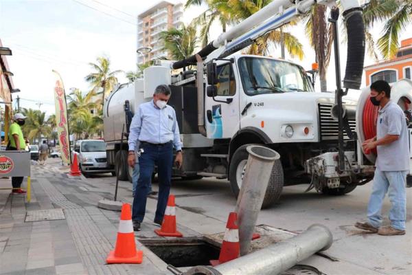 Repone Jumapam redes hidrosanitarias en Zona Dorada