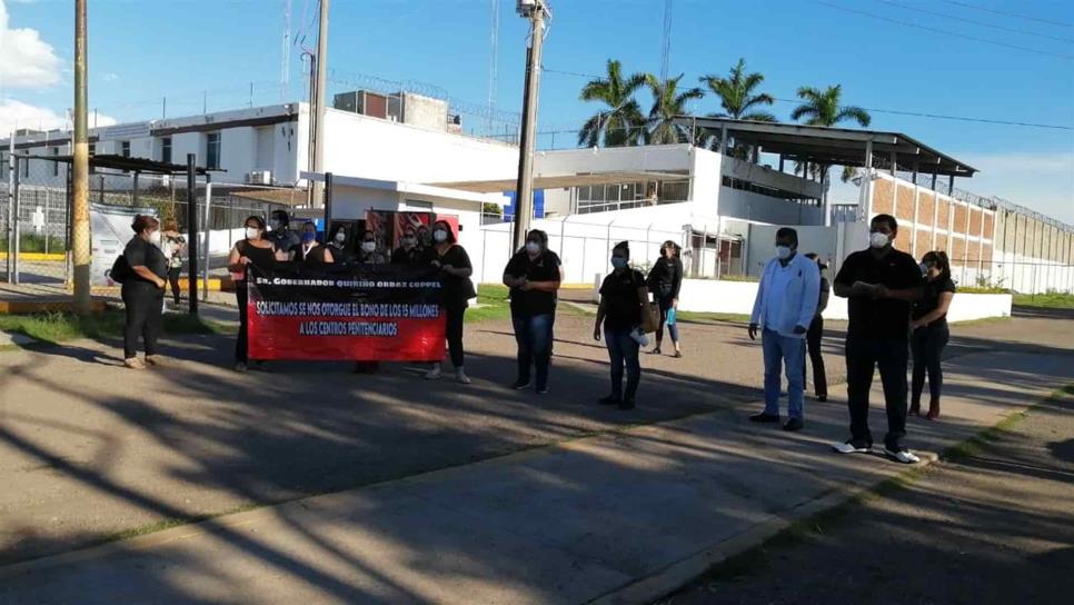 Paran labores trabajadores del Cecjude de Mazatlán