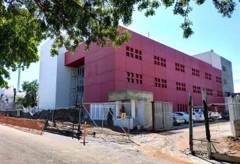 Nuevo Centro de Salud y Hospital Pediátrico estarán listos a finales de año: Quirino