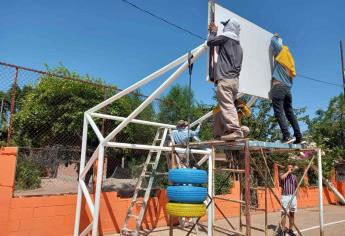 Ayuntamiento de Ahome rehabilita dos canchas más en el municipio