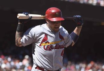 Yadier Molina agranda su leyenda en su partido 100 de playoffs