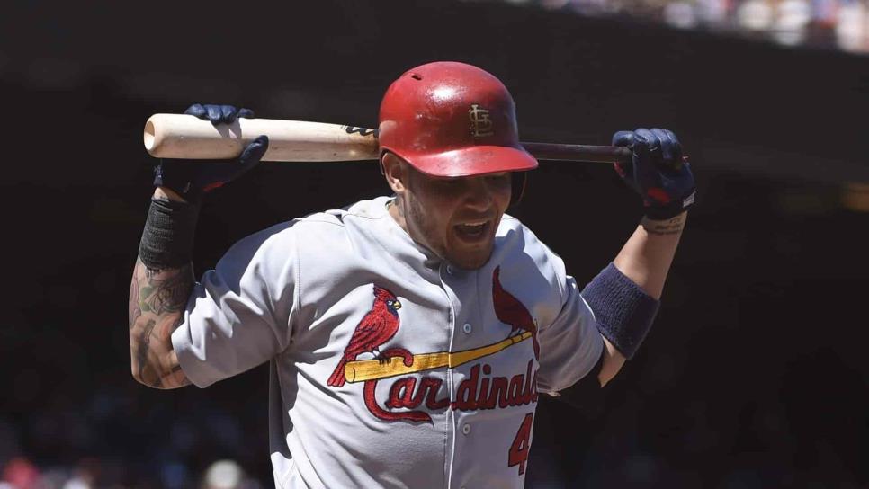 Yadier Molina agranda su leyenda en su partido 100 de playoffs