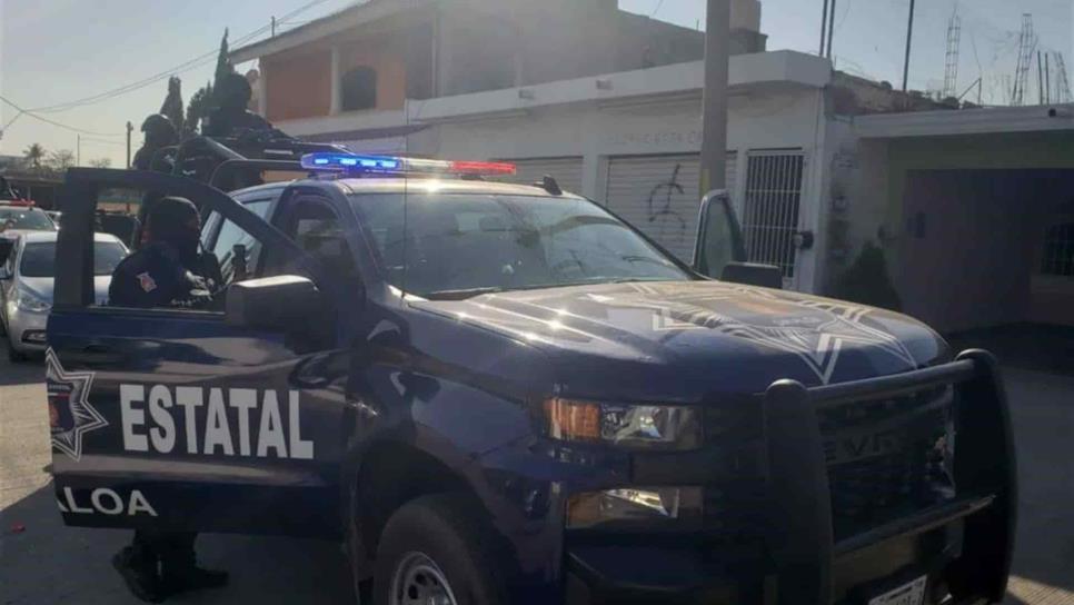 Amanece camioneta baleada en colonia del sur de Culiacán Amanece camioneta baleada en colonia del sur de Culiacán