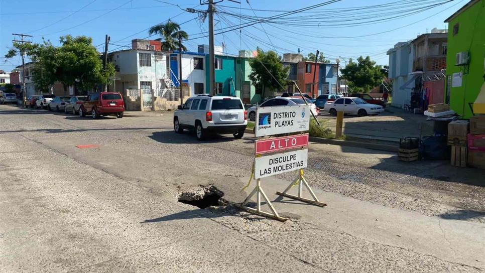 Colapsa sistema de alcantarillado en Infonavit Alarcón