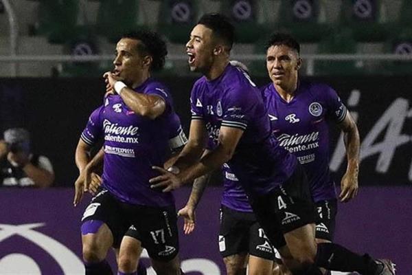 Mazatlán somete a Bravos en El Kraken