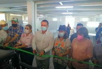 Inaugura Quirino Ordaz el mercado Centenario tras modelación en El Fuerte