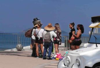 A parte de no utilizar cubrebocas, turistas generan basura en playas