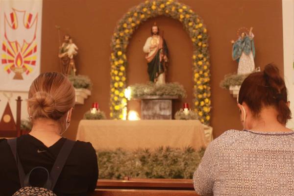 Se encomiendan a San Judas Tadeo para no contagiarse de Covid