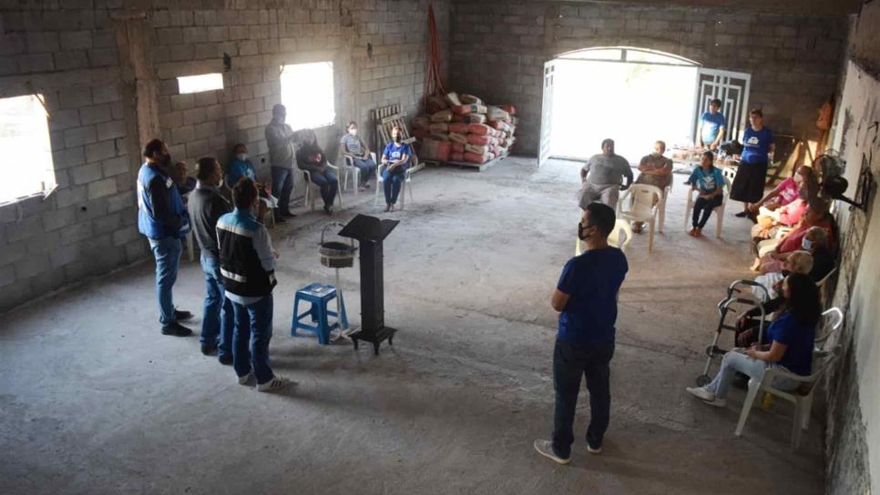 Entregan GPO y Proman cemento para obras del templo en ejido Rosendo G. Castro