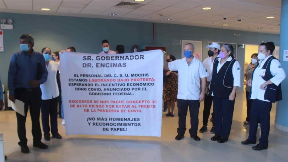 Protestan trabajadores de Salud en Los Mochis y piden pago del bono Covid