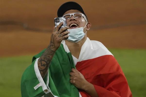 ¡Lo logramos, papá... lo logramos!: palabras de Julio Urías a su padre
