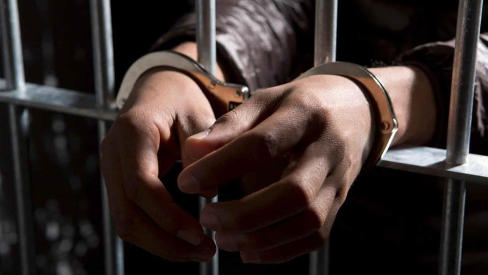 Lo detienen por golpear a su esposa y tenía antecedentes de violencia familiar Lo detienen por golpear a su esposa y tenía antecedentes de violencia familiar