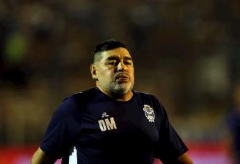 Internan a Maradona por un bajón anímico