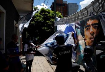 Operan con éxito a Diego Maradona del hematoma subdural