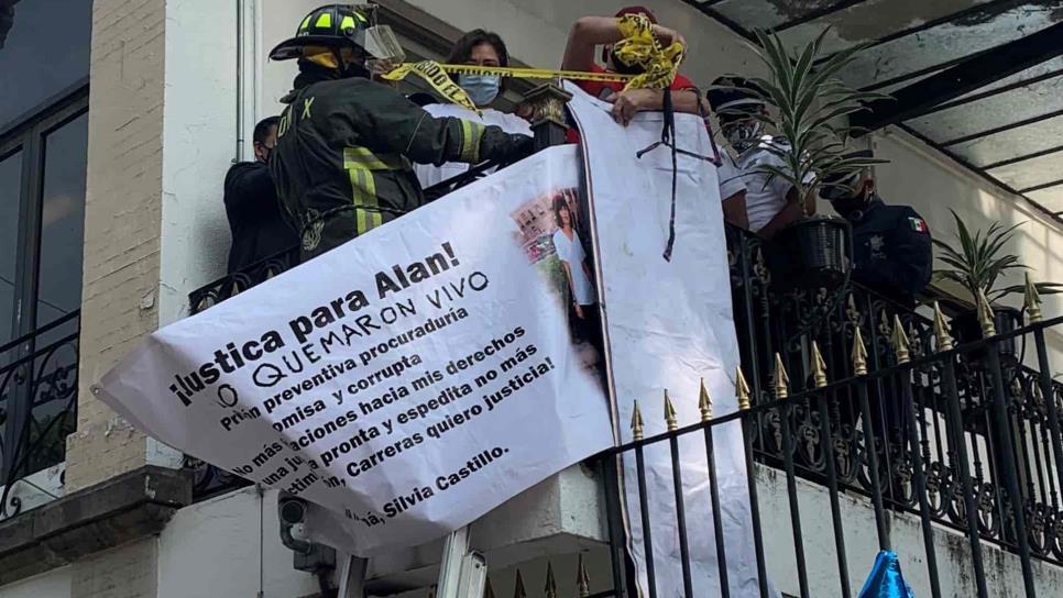 Padres de niños muertos en guardería ABC toman edificio del Gobierno mexicano