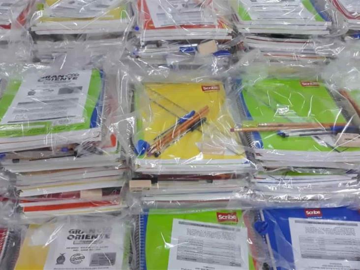Con clases a distancia, se entregaron menos uniformes y útiles escolares Con clases a distancia, se entregaron menos uniformes y útiles escolares