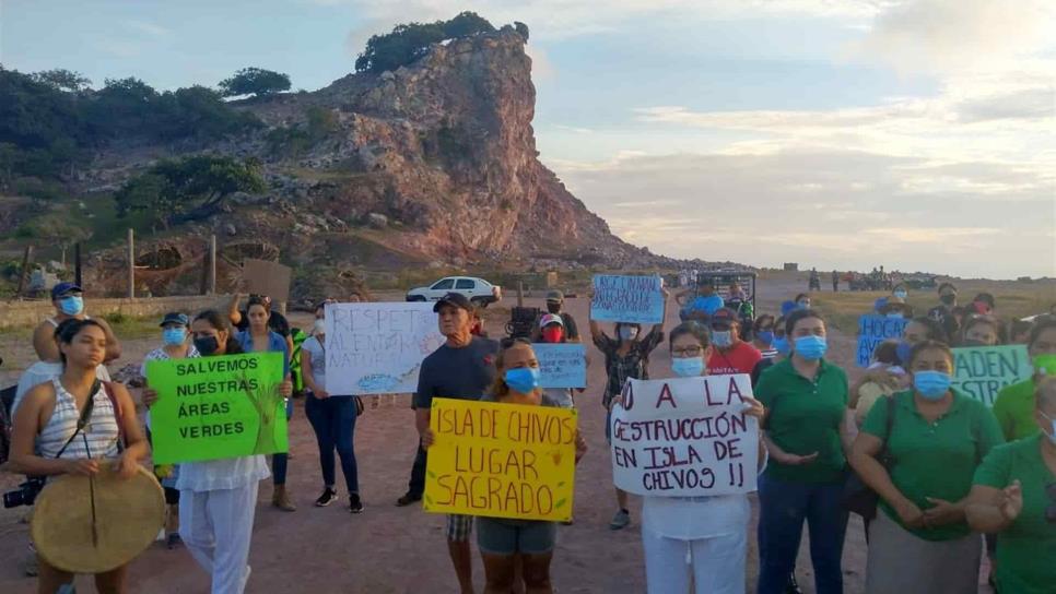 En la Isla de Chivos, se manifiestan por construcción de obra en zona natural