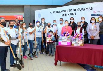 Ayuntamiento de Guaymas regala palas a mujeres para buscar a sus desaparecidos