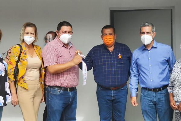 Inauguran consultorio médico en Villa Juárez