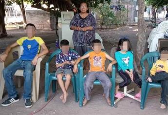 Sipinna atiende caso de abuelos y sus 6 niños del ejido Las Panguitas