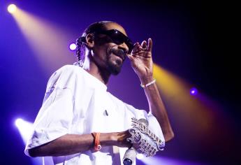 Banda MS, Becky G y Snoop Dogg unen 3 culturas en el remix de Qué maldición