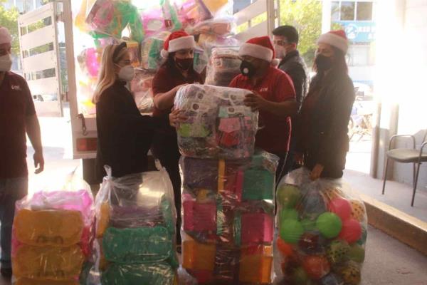Dona DIF Ahome mil juguetes al Policlaus 2020