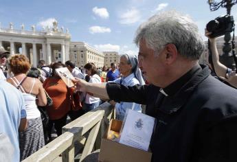 El limosnero del Papa, el Cardenal Krajewski, hospitalizado por coronavirus