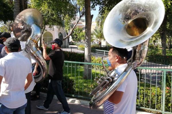 Músicos pueden tocar en fiestas y posadas, solo si vecinos no se quejan