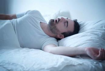 Conciliar tarde el sueño causa desgaste congnitivo en latinos de mediana edad
