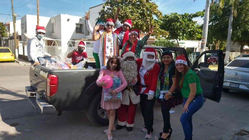 Llega “Santa” a casa de Sabuesos Guerreras