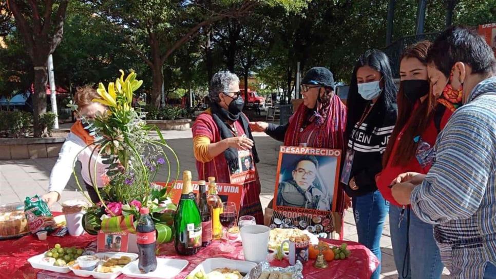 Realizan brindis de fin de año en honor a los desaparecidos