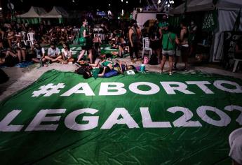 Argentina aprueba el aborto y supera décadas de luchas e intentos frustrados