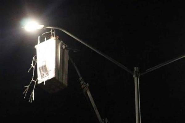Actuarán contra empresa por incumplir contratos de luminarias