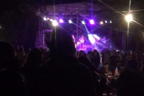 Realizan fiesta de quinceaños masiva en Sibajahui, El Fuerte
