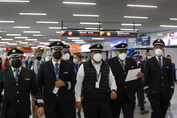 Trabajadores de Interjet inician huelga por adeudos