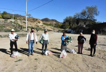 Continúa Ayuntamiento de Choix con entrega de apoyos invernales