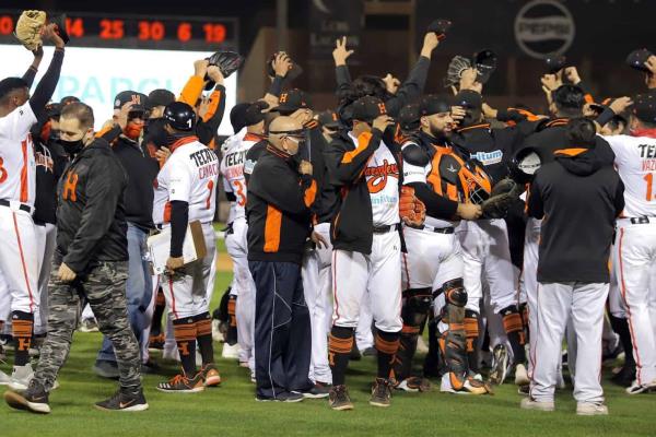 Naranjeros se impone ante Sultanes y vuelve a una serie final