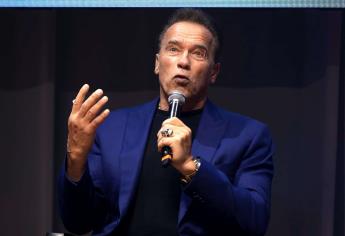 Schwarzenegger invita a ponerse la vacuna: Ven conmigo si quieres vivir