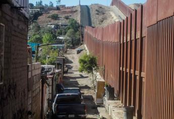 Sin muro, los migrantes varados en Tijuana ven esperanza para llegar a EE.UU.