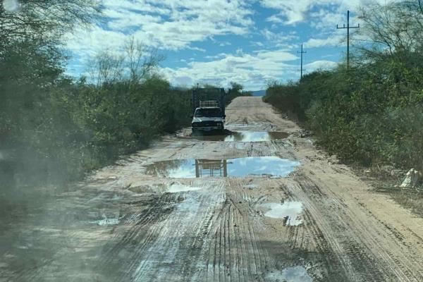 Exigen vecinos de El Fuerte rehabilitación de caminos hacia sus ejidos