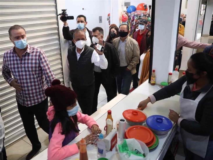 En contra Quirino de cierre de comercios En contra Quirino de cierre de comercios