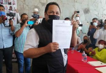 Fernando Pucheta se registra como precandidato del PRI a la alcaldía de Mazatlán