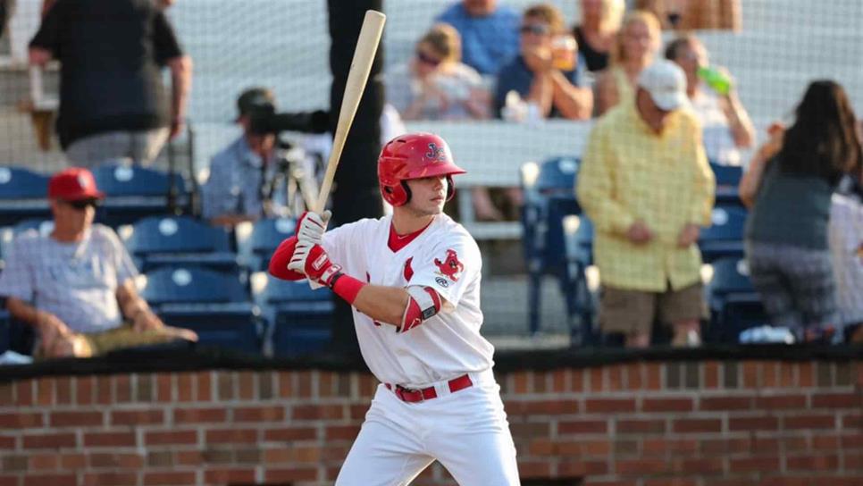 Cambian a Mateo Gil a los Rockies de Colorado