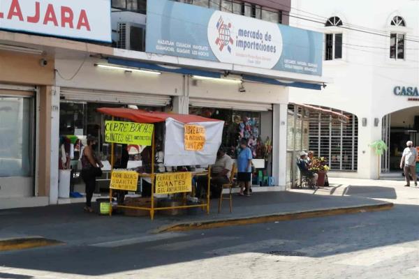 Negocios con bocinas causan contaminación auditiva en el Centro de Culiacán