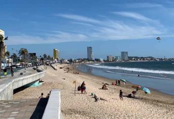 Enamorados festejaron San Valentín en la playa y con sana distancia: PC