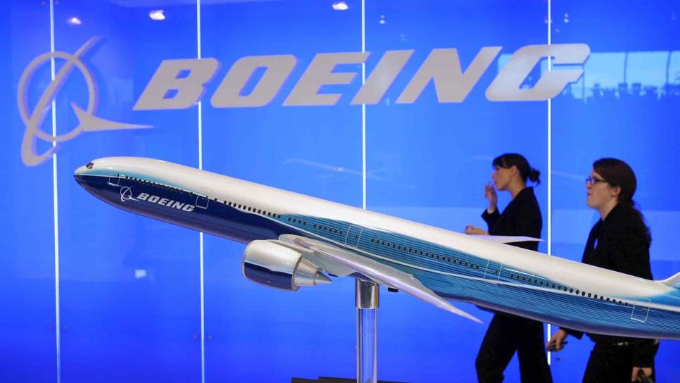 Boeing recomienda suspender vuelos del modelo 777 tras incidente del sábado