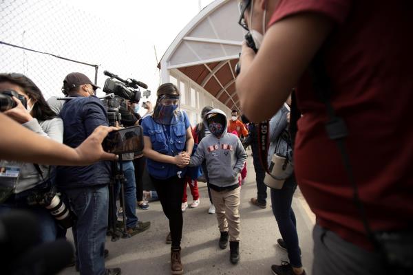 Celebran como día histórico reapertura de frontera para solicitantes de asilo