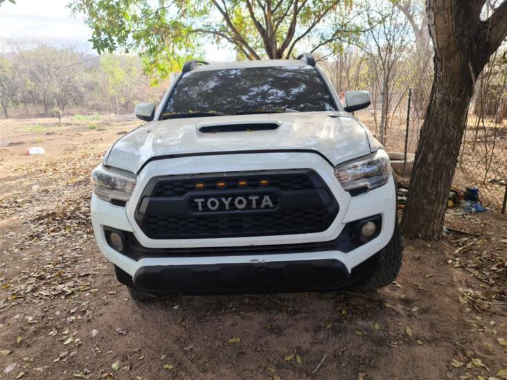 Aseguran tres unidades abandonadas en zona rural de Culiacán Aseguran tres unidades abandonadas en zona rural de Culiacán