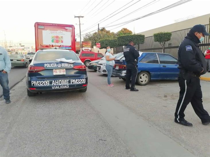Vehículo atropella a trabajar de una empresa refresquera en Los Mochis Vehículo atropella a trabajar de una empresa refresquera en Los Mochis